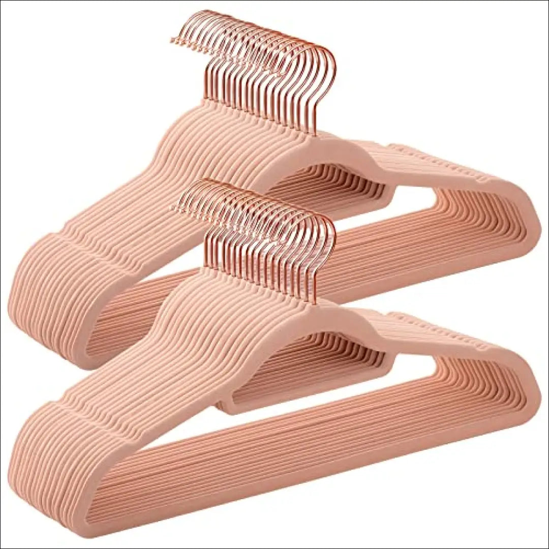 Aksominių pakabų komplektas 50 vnt SM1327 - €53 Save 40% 50-100, __label:Pristatymas 5-14 d.d., notouch30, pakabos,
