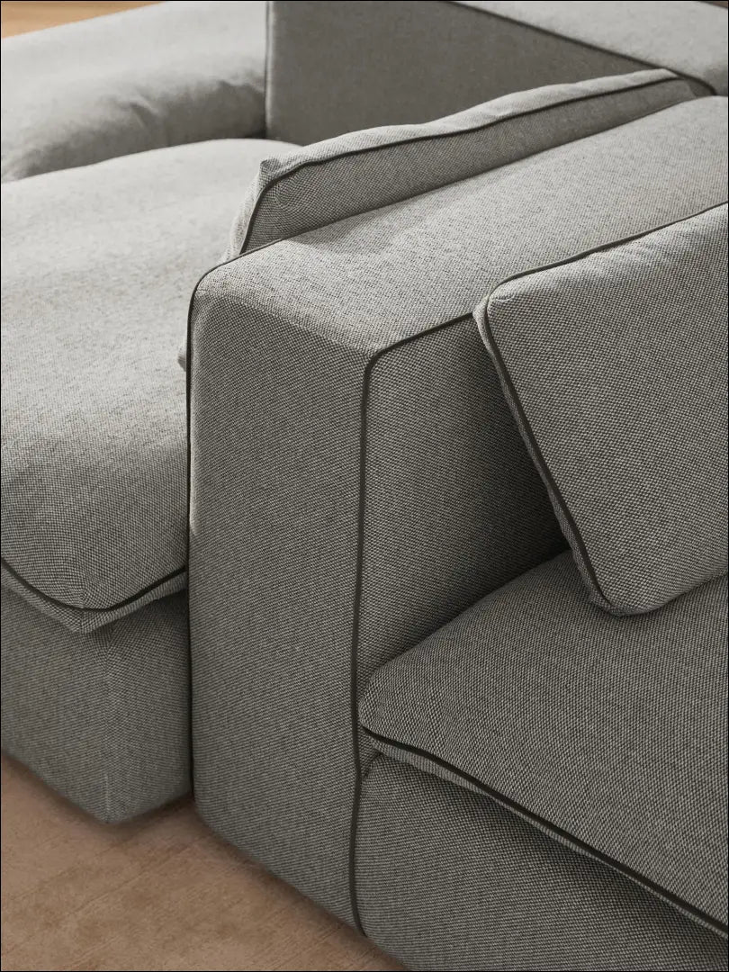 Atraminė pagalvė DI9917 - €40 Save 55% 25-50, __label:Pristatymas 1-2 d.d., color-pilka, interjeras,