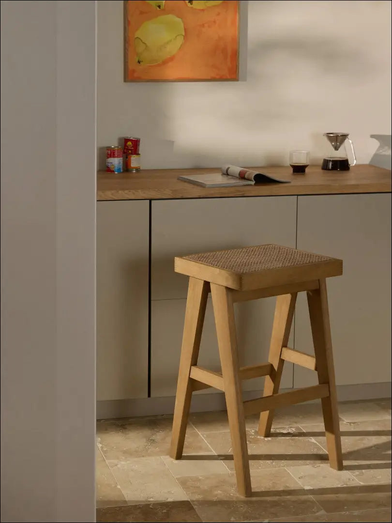 Baro kėdė VI1000 - €157 Save 55% 100-200, __label:Pristatymas 1-2 d.d., baro-kedes, color-ruda, color-smelio €100