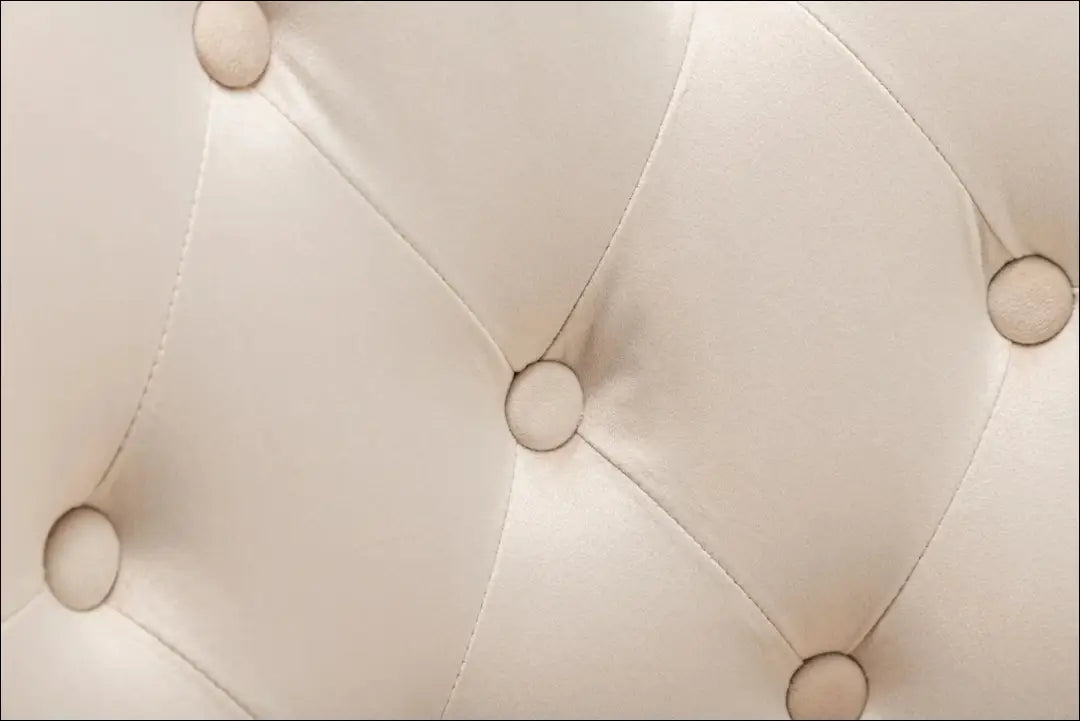 Baro kėdė VI1034 - €112 Save 60% 100-200, __label:Pristatymas 1-2 d.d., baro-kedes, color-kremas, material-aksomas €100