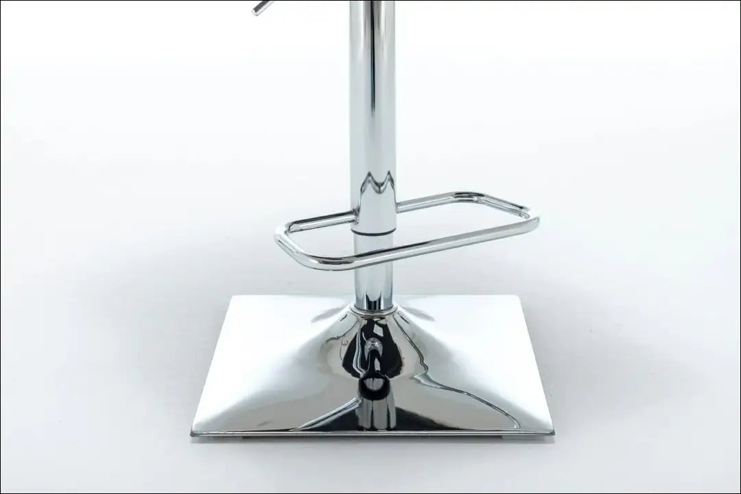 Baro kėdė VI1034 - €112 Save 60% 100-200, __label:Pristatymas 1-2 d.d., baro-kedes, color-kremas, material-aksomas €100