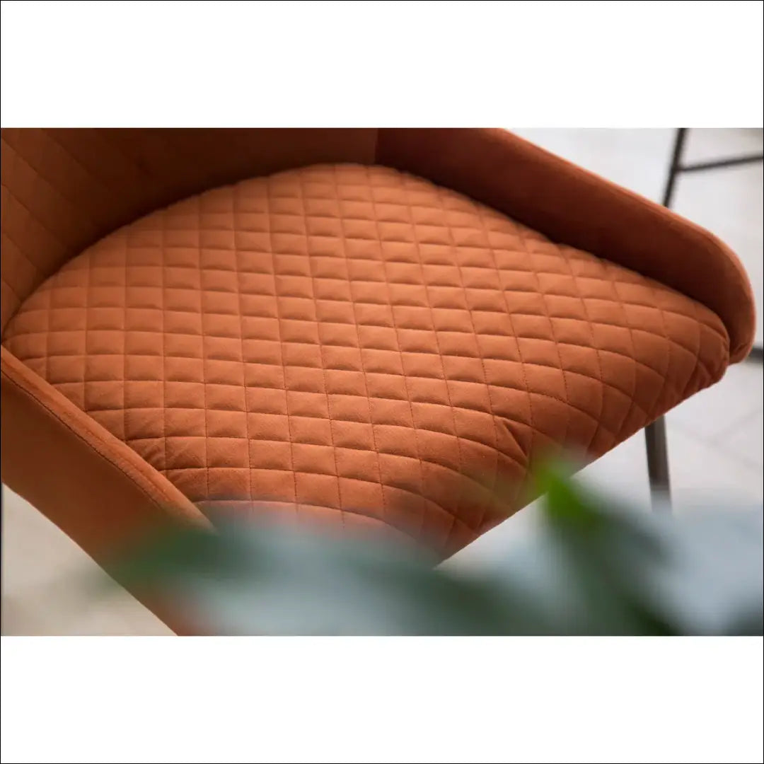 Baro kėdė VI1097 - €89 Save 55% 50-100, __label:Pristatymas 1-2 d.d., baro-kedes, color-oranzine, material-aksomas €50