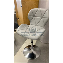 Įkelti vaizdą į galerijos rodinį, Baro kėdė VI494 - €55 Save 55% 50-100, baro-kedes, color-pilka, color-sidabrine, material-eko-oda €50 to €100
