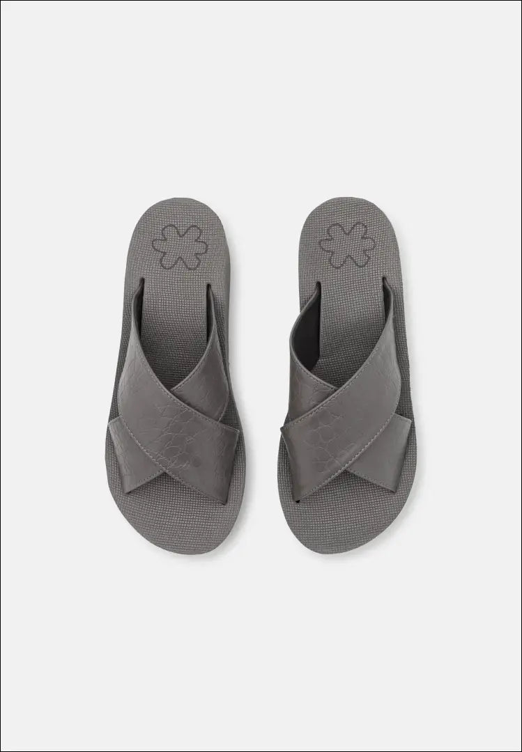 Basutės DR139 - 25-50, __label:Pristatymas 1-2 d.d., color-pilka, drabuziai, tekstile €25 to €50 Sandals (39) | Namų