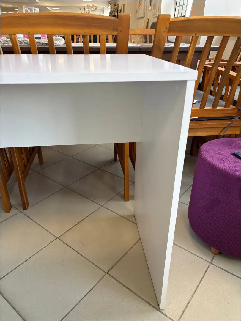 Darbo stalas BI260 - €39 Save 50% 25-50, __label:Pristatymas 1-2 d.d., biuro-baldai, biuro-stalai, color-balta €25