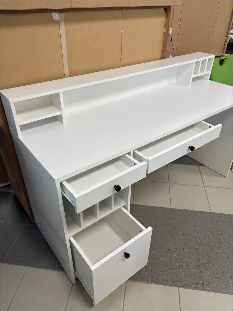 Darbo stalas BI272 - €140 Save 55% 100-200, __label:Pristatymas 1-2 d.d., color-balta, material-mediena, pazeistas €100