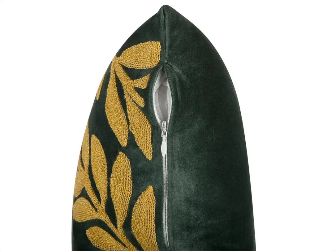 Dekoratyvinė aksominė pagalvėlė DI10788 - €23 Save 50% __label:Pristatymas 1-2 d.d., color-auksine, color-geltona,