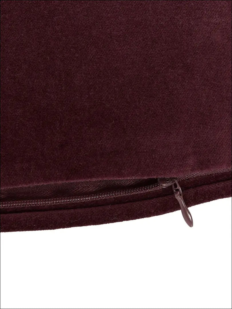 Dekoratyvinė aksominė pagalvėlė DI4279 - €10 Save 55% __label:Pristatymas 1-2 d.d., color-raudona, color-rozine,