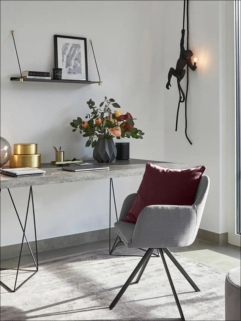 Dekoratyvinė aksominė pagalvėlė DI4279 - €10 Save 55% __label:Pristatymas 1-2 d.d., color-raudona, color-rozine,