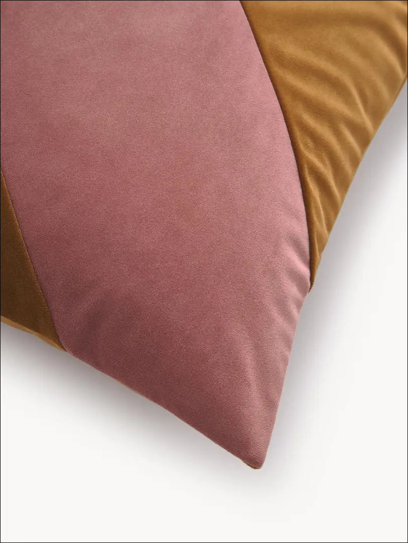 Dekoratyvinė aksominė pagalvėlė DI4327 - €11 Save 55% __label:Pristatymas 1-2 d.d., color-rozine, color-ruda,