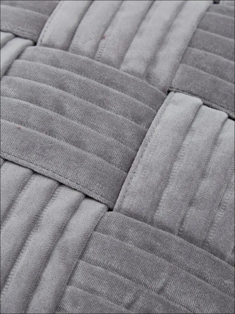 Dekoratyvinė aksominė pagalvėlė DI4471 - €20 Save 50% __label:Pristatymas 1-2 d.d., color-pilka, interjeras,