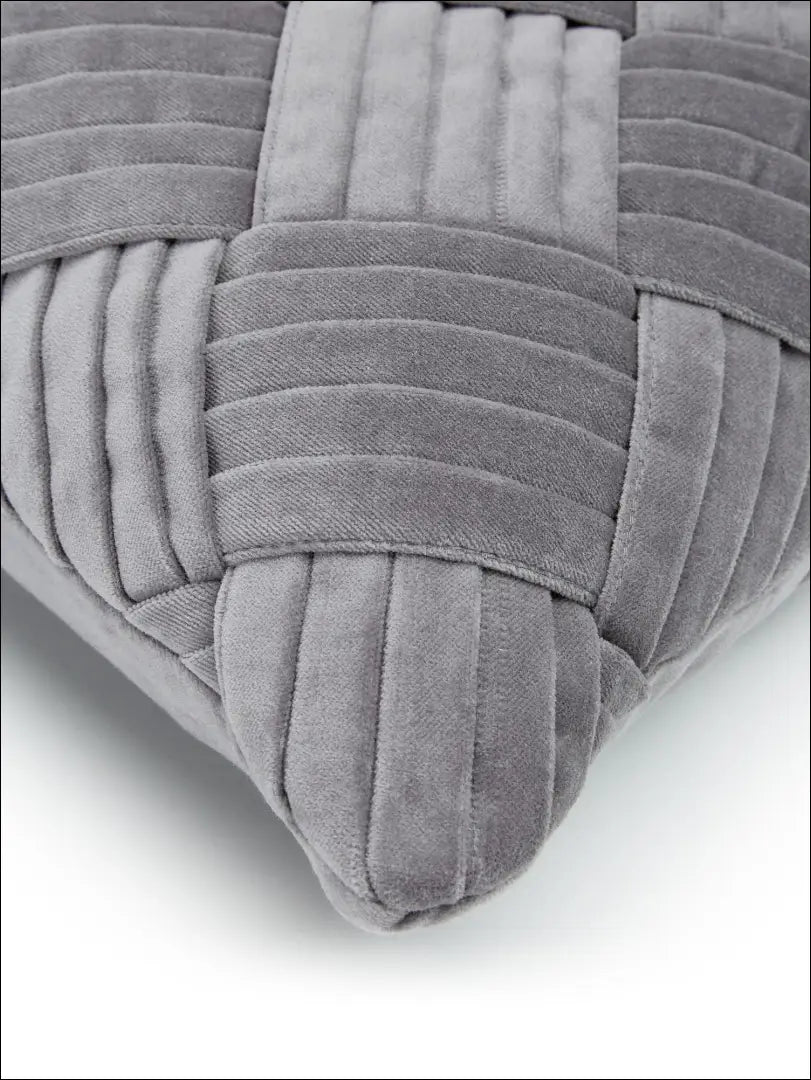 Dekoratyvinė aksominė pagalvėlė DI4471 - €20 Save 50% __label:Pristatymas 1-2 d.d., color-pilka, interjeras,