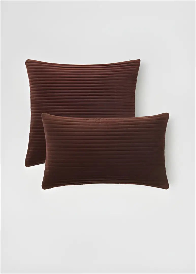 Dekoratyvinė aksominė pagalvėlė DI7211 - €6 Save 60% __label:Pristatymas 1-2 d.d., color-ruda, interjeras,