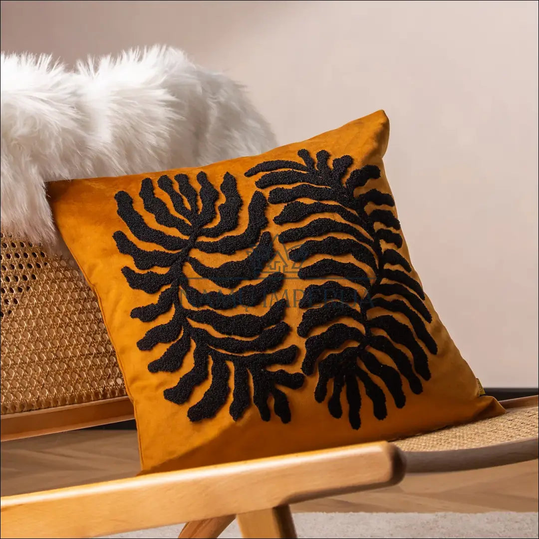 Dekoratyvinė aksominė pagalvėlė DI9050 - €9 Save 50% __label:Pristatymas 1-2 d.d., color-geltona, color-juoda,