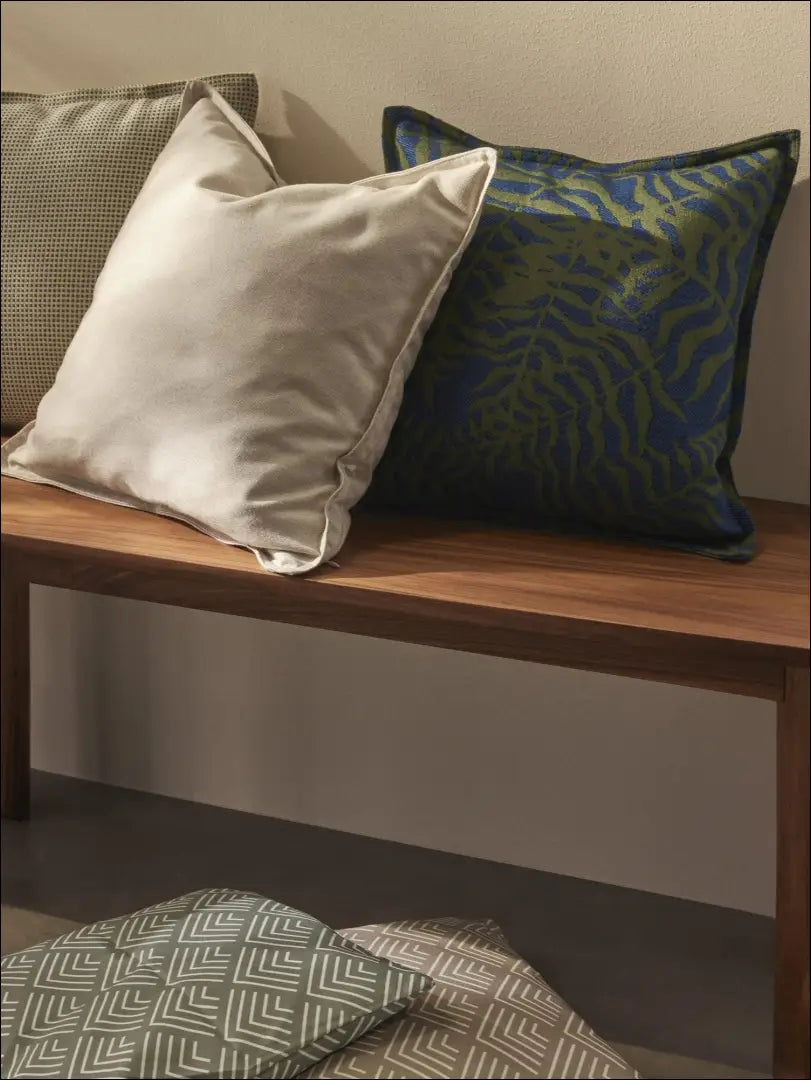 Dekoratyvinė lauko pagalvėlė DI7514 - €25 Save 50% 25-50, __label:Pristatymas 1-2 d.d., color-geltona, color-melyna,