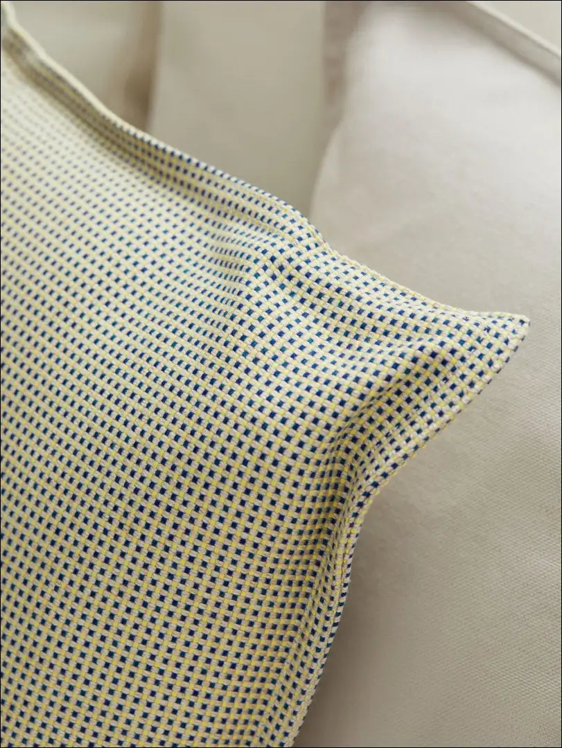 Dekoratyvinė lauko pagalvėlė DI7514 - €25 Save 50% 25-50, __label:Pristatymas 1-2 d.d., color-geltona, color-melyna,