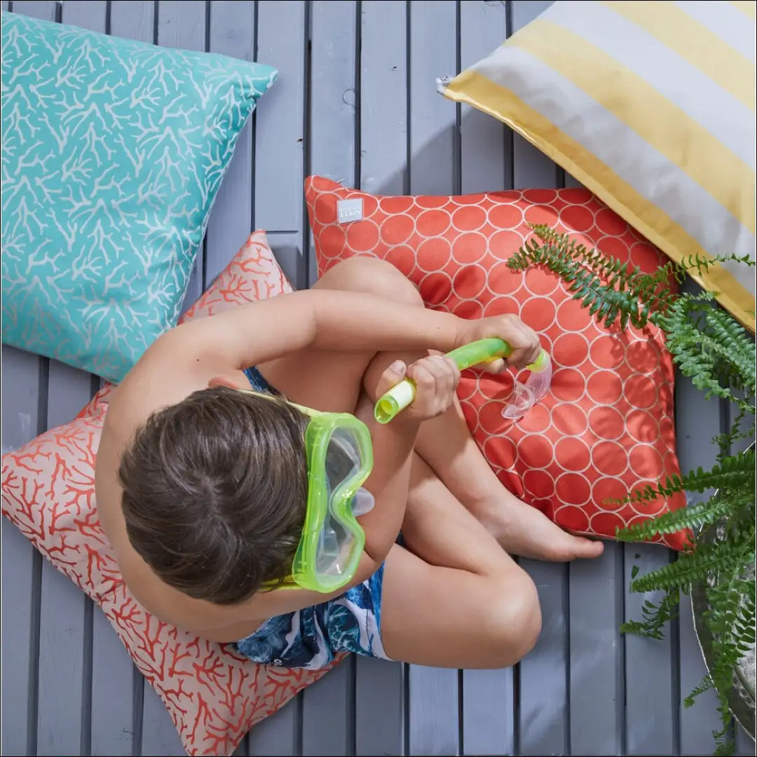 Dekoratyvinė lauko pagalvėlė DI8988 - €14 Save 55% __label:Pristatymas 1-2 d.d., color-geltona, color-smelio,