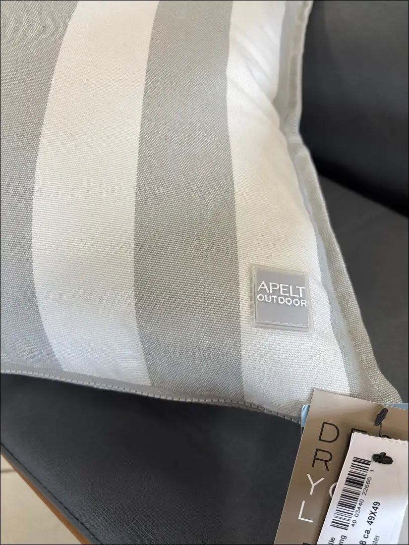 Dekoratyvinė lauko pagalvėlė DI9664 - €12 Save 60% __label:Pristatymas 1-2 d.d., color-pilka, interjeras, baldai,