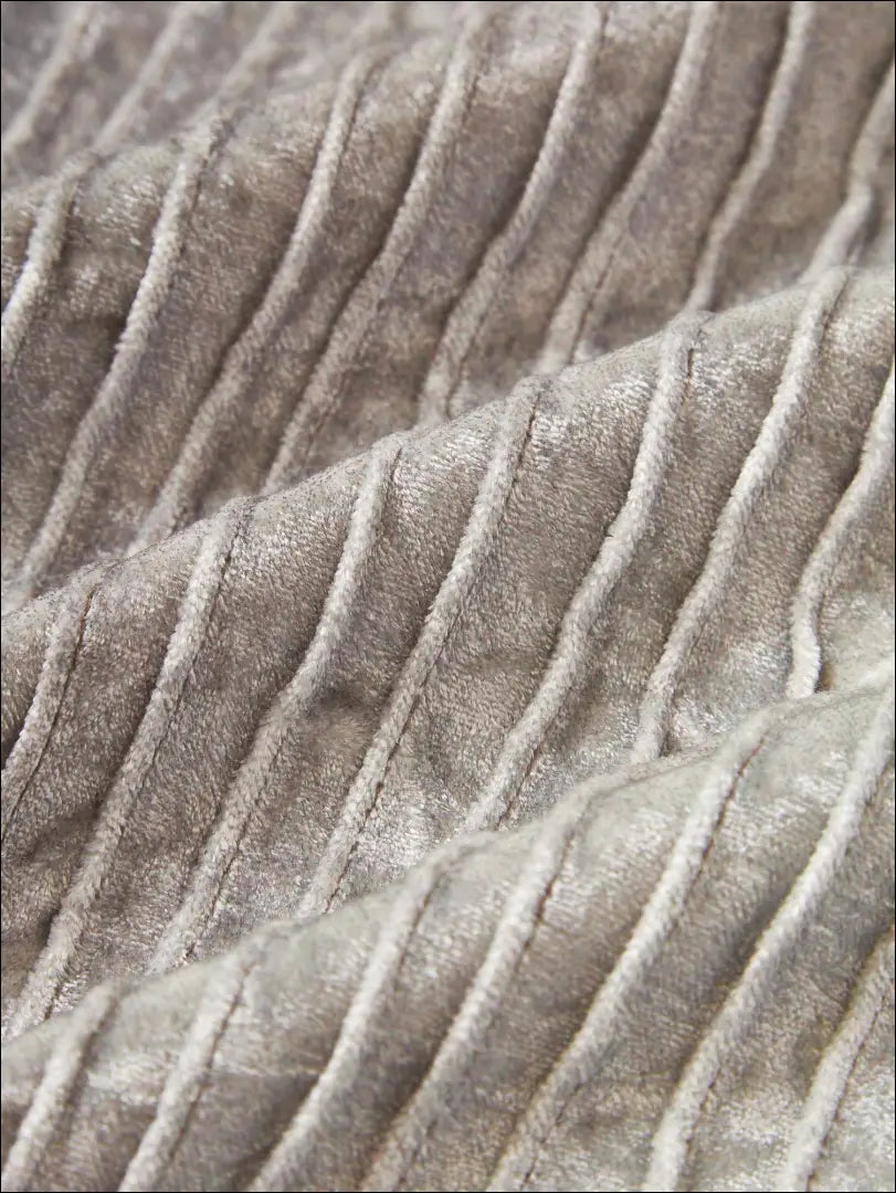 Dekoratyvinė ombre pagalvėlė DI4318 - €20 Save 55% __label:Pristatymas 1-2 d.d., color-kremas, color-violetine,