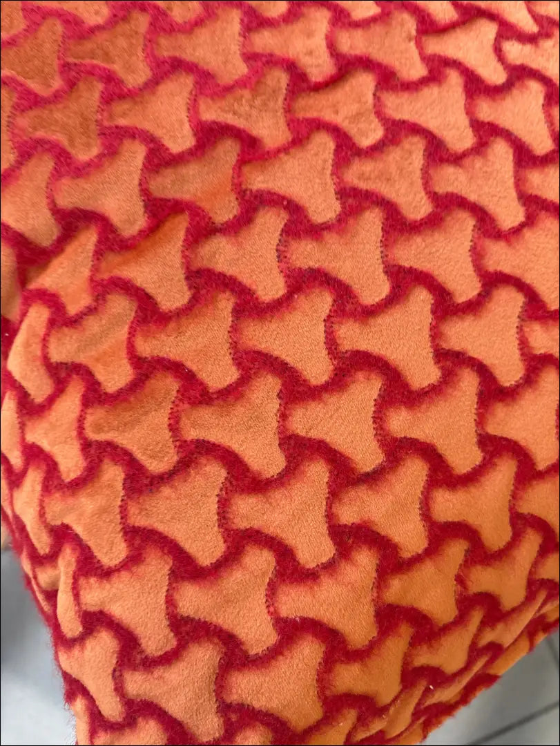 Dekoratyvinė pagalvėlė DI10233 - €19 Save 55% __label:Pristatymas 1-2 d.d., color-oranzine, color-raudona, interjeras,