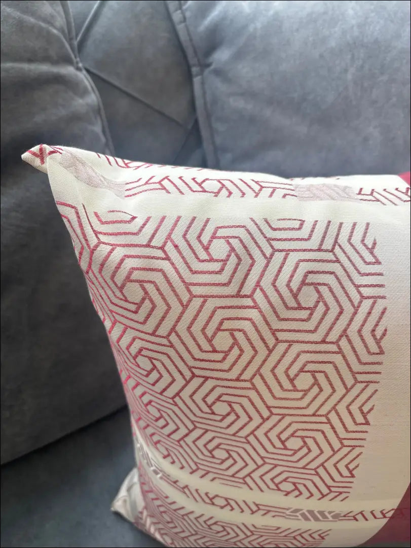 Dekoratyvinė pagalvėlė DI12246 - €21 Save 50% __label:Pristatymas 1-2 d.d., color-kremas, color-raudona, interjeras,
