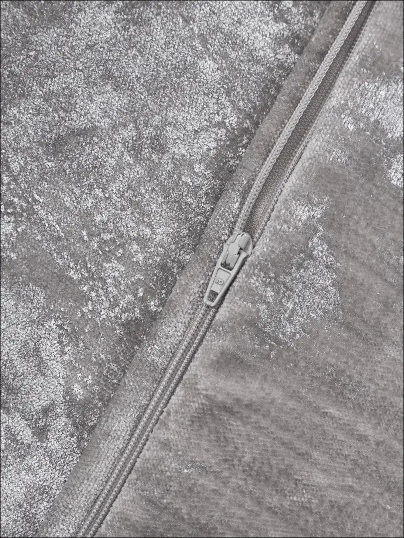 Dekoratyvinė pagalvėlė DI4268 - €15 Save 50% __label:Pristatymas 1-2 d.d., color-pilka, color-sidabrine, interjeras,