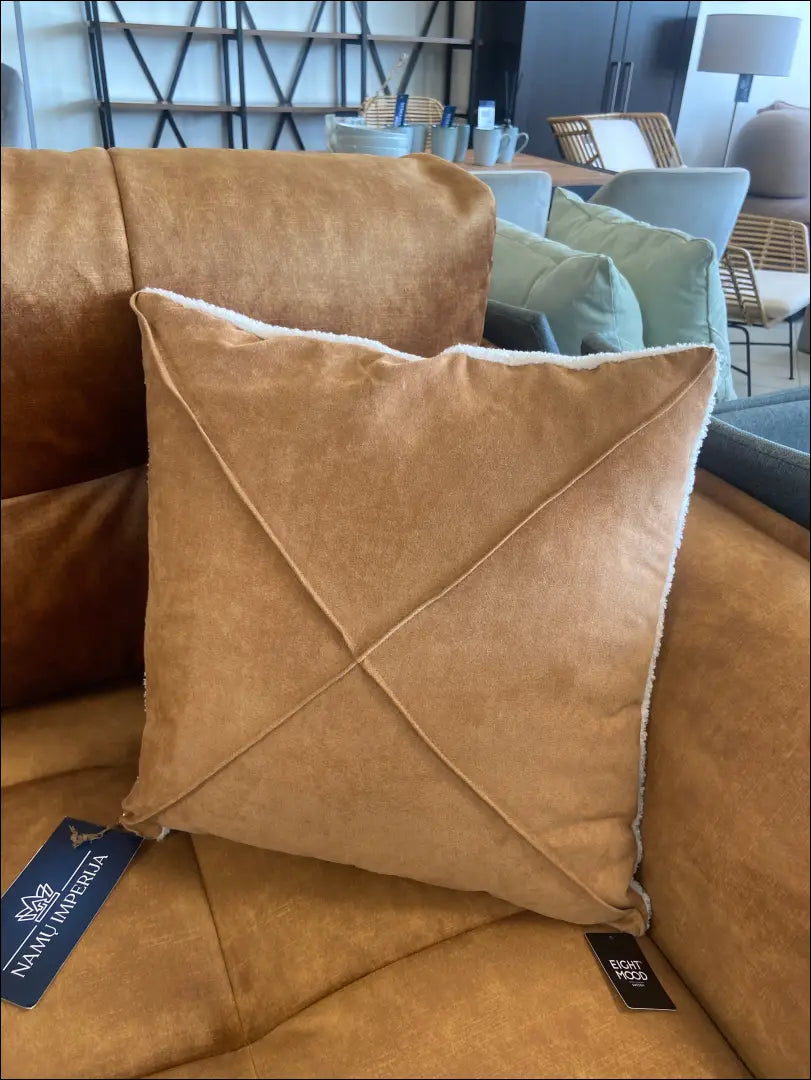 Dekoratyvinė pagalvėlė DI4271 - €12 Save 50% __label:Pristatymas 1-2 d.d., color-balta, color-ruda, interjeras,