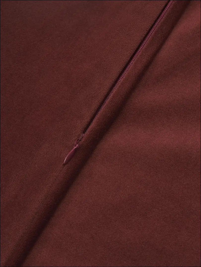 Dekoratyvinė pagalvėlė DI4440 - €12 Save 55% __label:Pristatymas 1-2 d.d., color-raudona, color-ruda, interjeras,