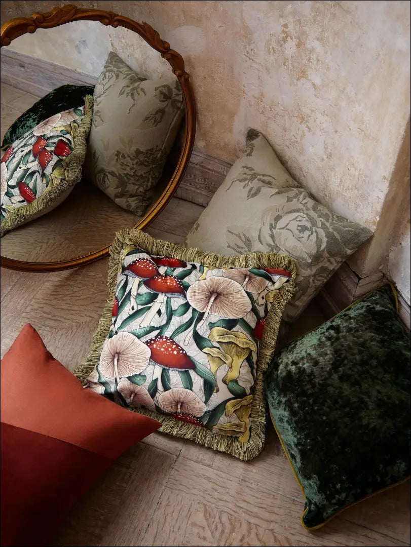 Dekoratyvinė pagalvėlė DI4440 - €12 Save 55% __label:Pristatymas 1-2 d.d., color-raudona, color-ruda, interjeras,