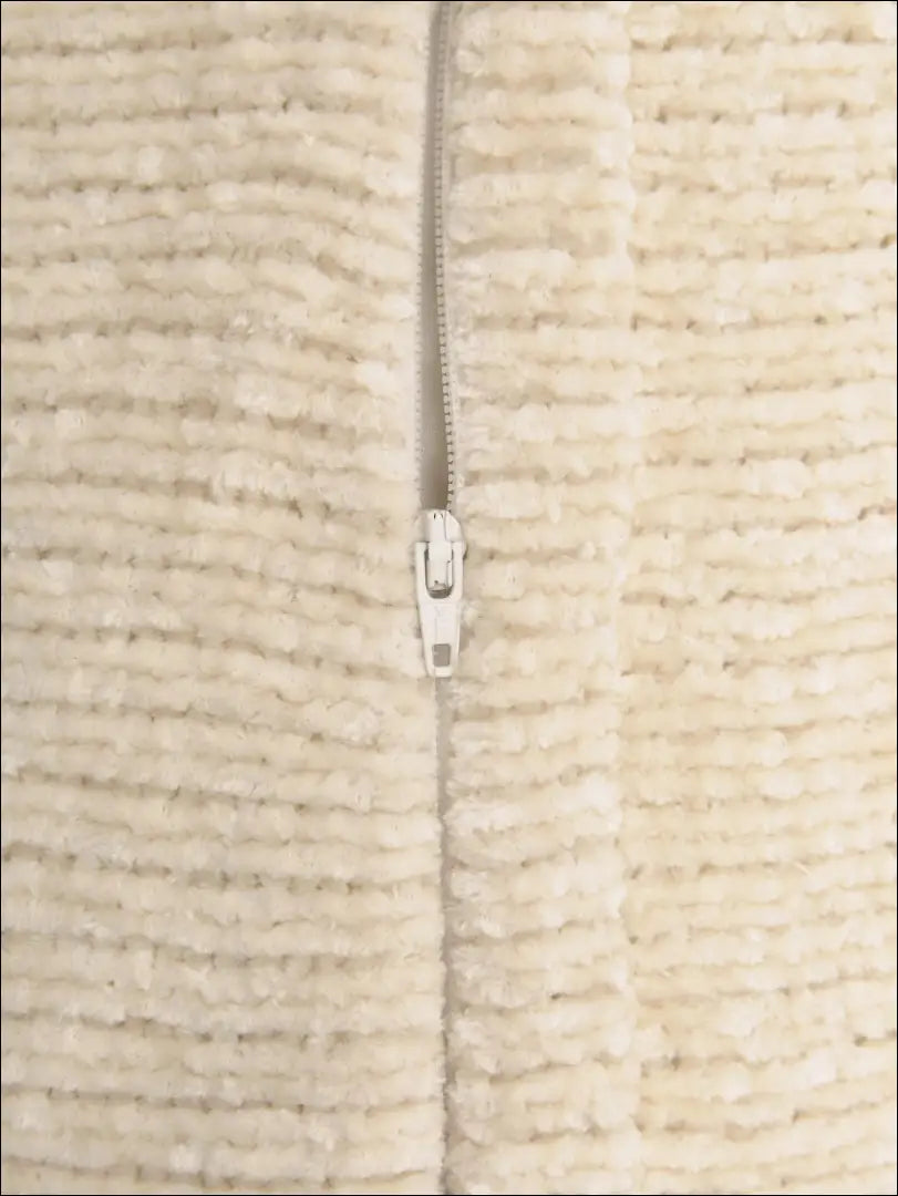 Dekoratyvinė pagalvėlė DI4463 - €12 Save 50% __label:Pristatymas 1-2 d.d., color-kremas, interjeras,