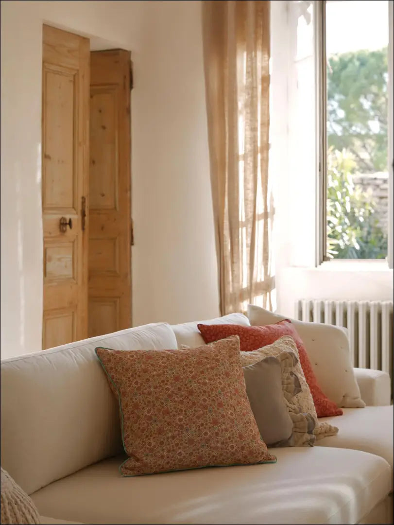 Dekoratyvinė pagalvėlė DI5095 - €12 Save 50% __label:Pristatymas 1-2 d.d., color-geltona, color-marga, color-margas,