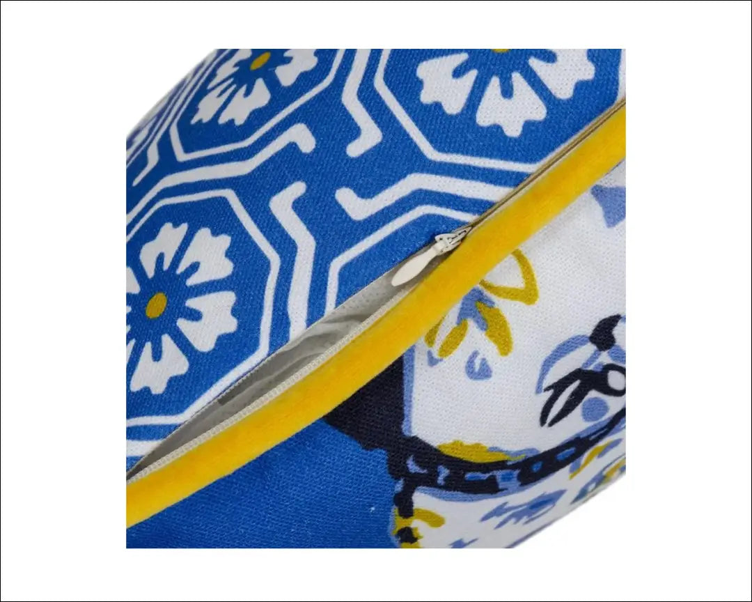 Dekoratyvinė pagalvėlė DI5877 - €20 Save 50% __label:Pristatymas 1-2 d.d., color-balta, color-geltona, color-melyna,