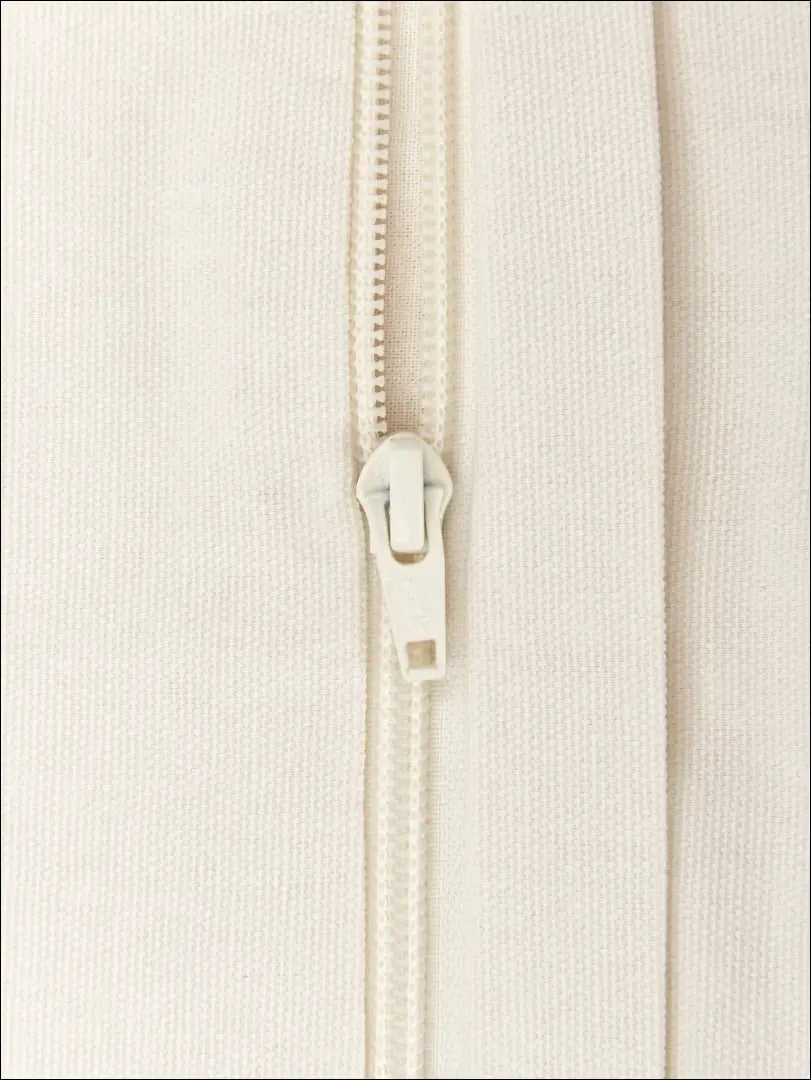 Dekoratyvinė pagalvėlė DI6081 - €13 Save 50% __label:Pristatymas 1-2 d.d., color-juoda, color-smelio, interjeras,