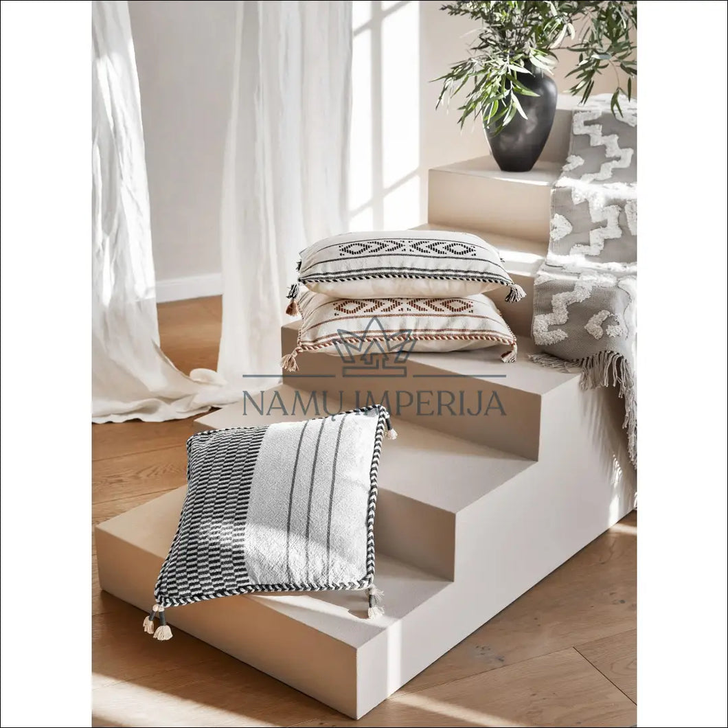 Dekoratyvinė pagalvėlė DI6081 - €13 Save 50% color-juoda, color-smelio, interjeras, material-medvilne, pagalveles