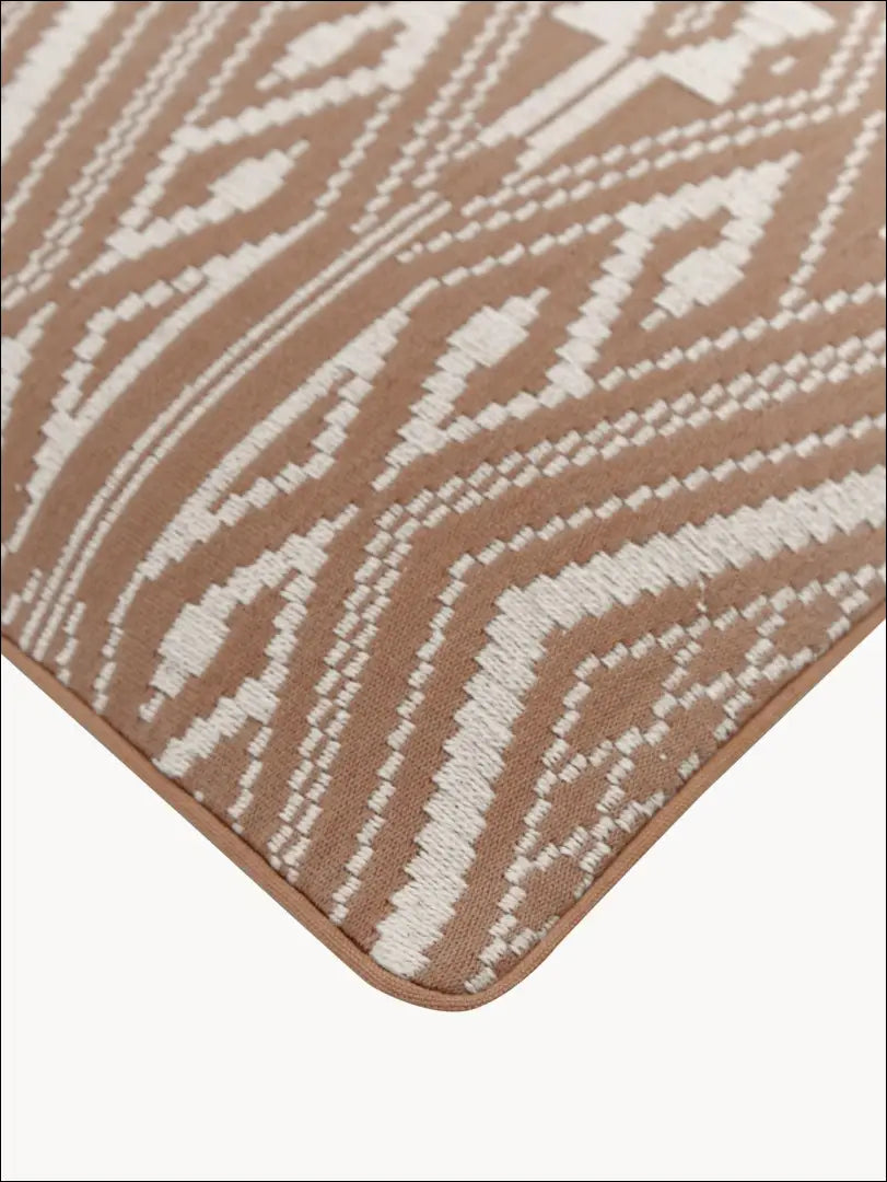 Dekoratyvinė pagalvėlė DI7322 - €8 Save 60% __label:Pristatymas 1-2 d.d., color-balta, color-ruda, interjeras,