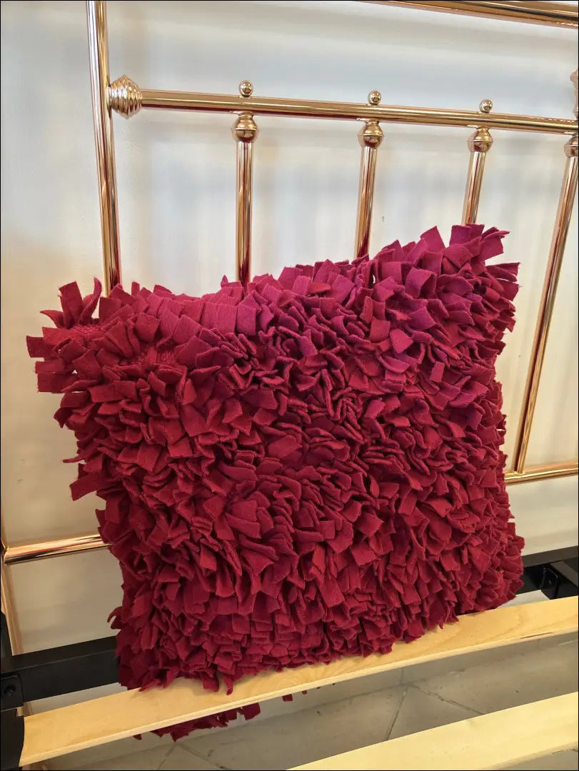 Dekoratyvinė pagalvėlė DI8485 - €9 Save 55% __label:Pristatymas 1-2 d.d., color-raudona, interjeras, material-medvilne,