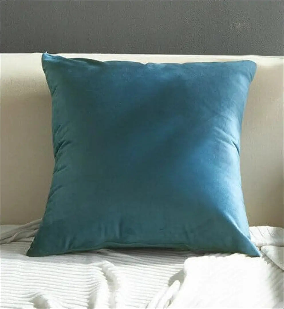 Dekoratyvinė pagalvėlė DI8705 - €10 Save 55% __label:Pristatymas 1-2 d.d., color-turkis, interjeras, material-aksomas,