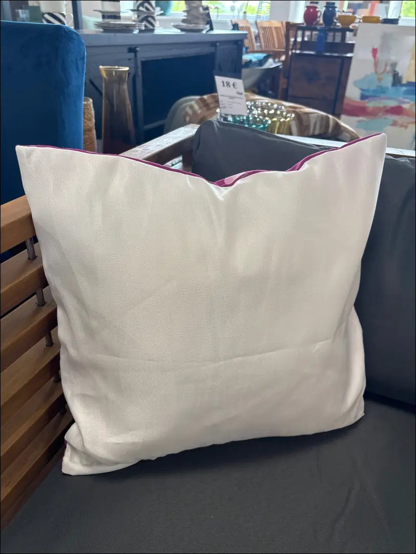 Dekoratyvinė pagalvėlė DI9292 - €5 Save 55% __label:Pristatymas 1-2 d.d., color-balta, color-rozine, color-violetine,