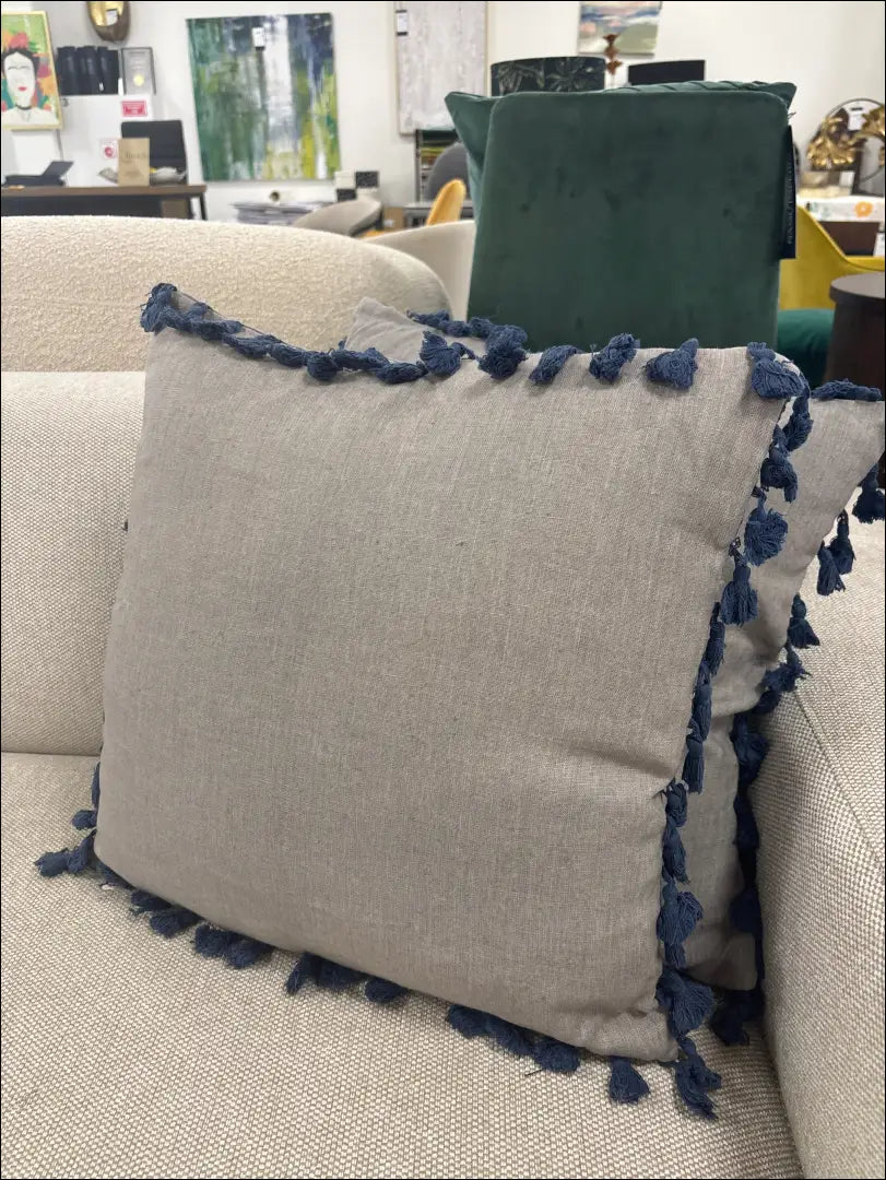 Dekoratyvinė pagalvėlė DI9967 - €8 Save 55% __label:Pristatymas 1-2 d.d., color-melyna, color-pilka, interjeras,