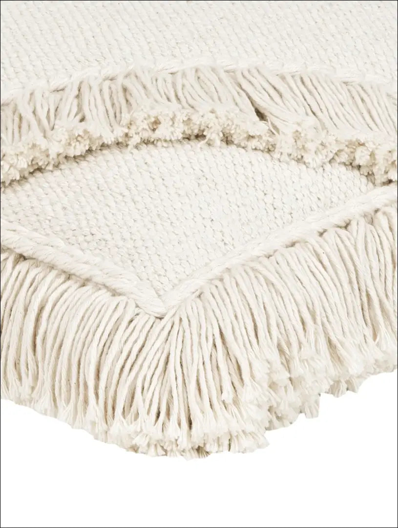 Dekoratyvinė pagalvėlė su kutais DI4417 - €16 Save 55% __label:Pristatymas 1-2 d.d., color-smelio, interjeras,