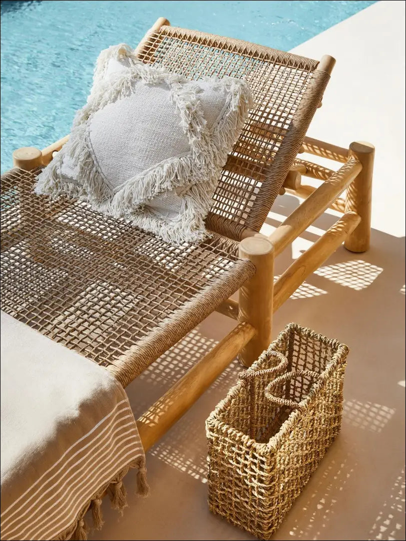 Dekoratyvinė pagalvėlė su kutais DI4417 - €16 Save 55% __label:Pristatymas 1-2 d.d., color-smelio, interjeras,