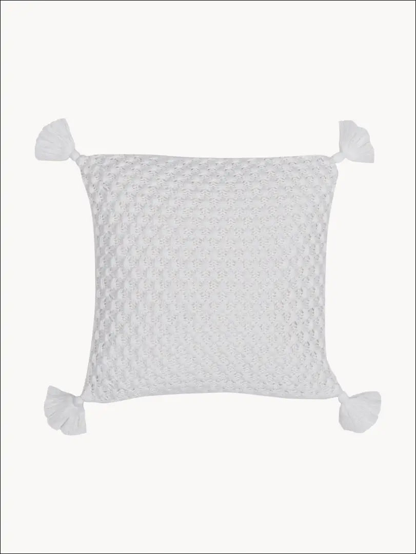 Dekoratyvinė pagalvėlė su kutais DI5174 - €13 Save 55% __label:Pristatymas 1-2 d.d., color-balta, interjeras,