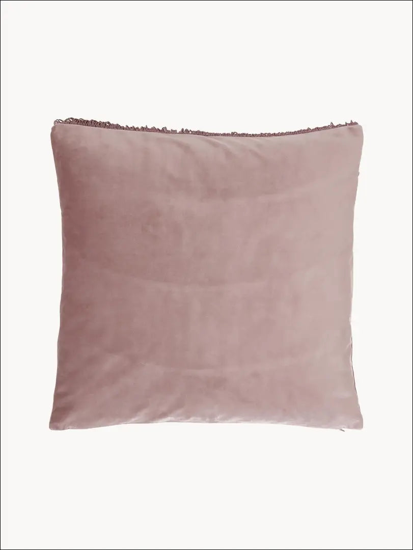 Dekoratyvinė pagalvėlė su kutais DI7121 - €14 Save 60% __label:Pristatymas 1-2 d.d., color-rozine, interjeras,