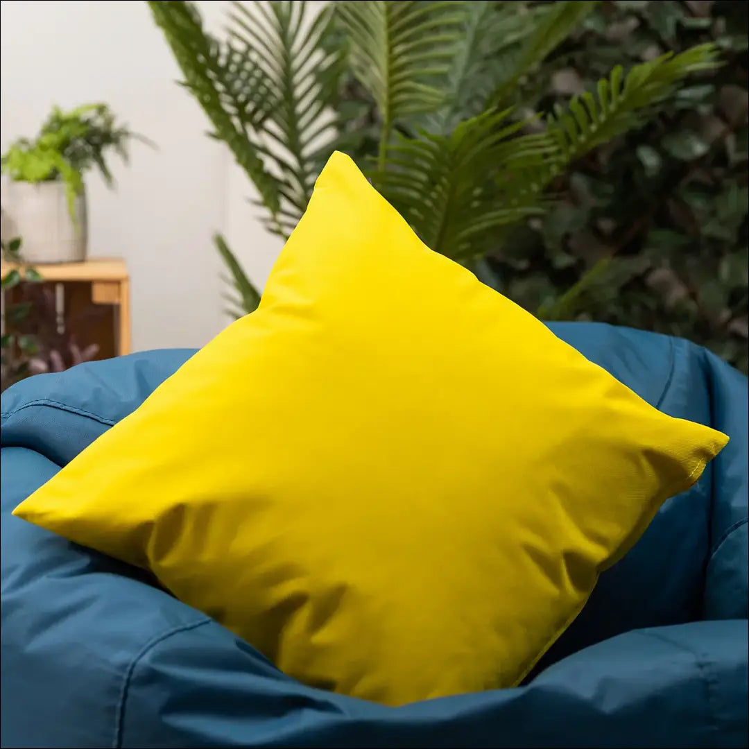 Dekoratyvinių lauko pagalvėlių komplektas (2vnt) DI8708 - €18 Save 55% __label:Pristatymas 1-2 d.d., color-geltona,