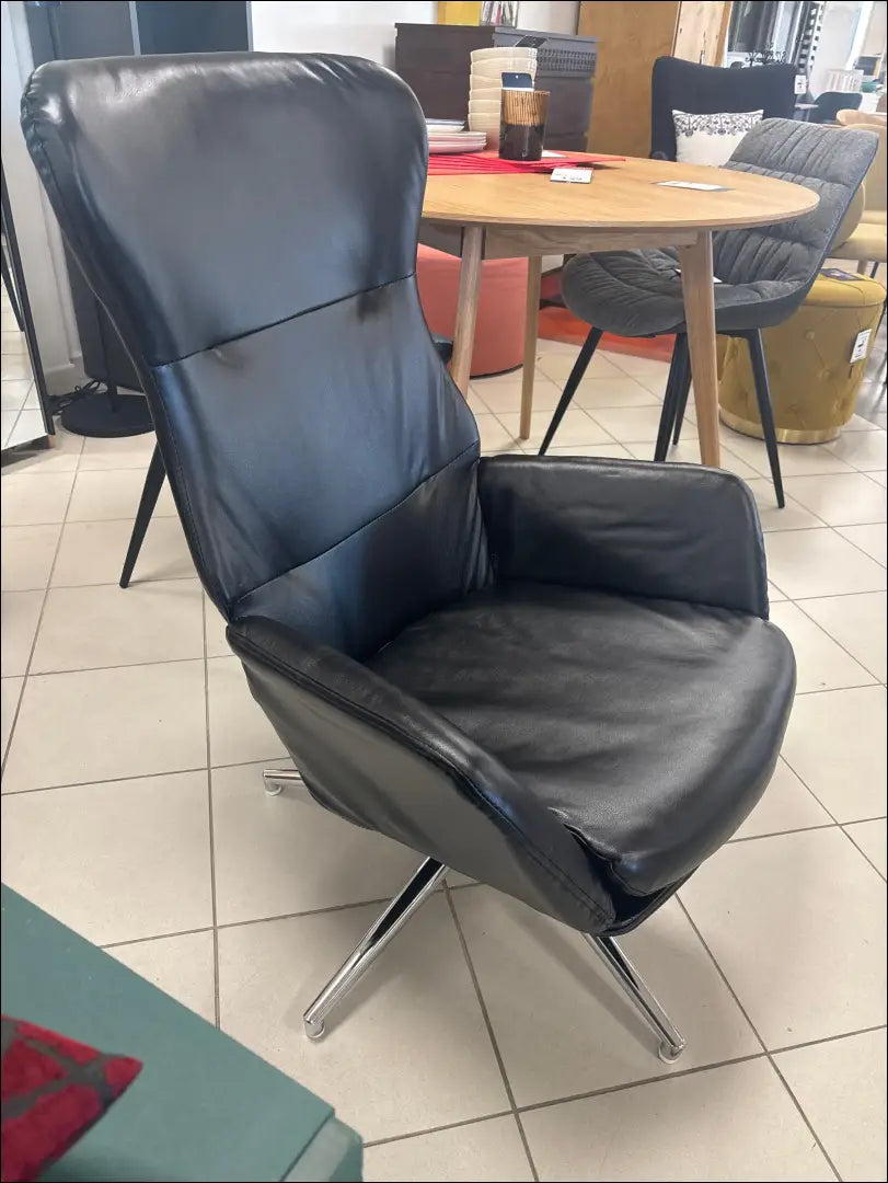 Fotelis MI810 - €53 Save 50% 50-100, __label:Pristatymas 1-2 d.d., color-juoda, foteliai, material-dirbtine-oda €50
