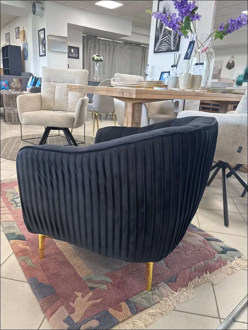 Fotelis MI939 - €95 Save 50% 50-100, __label:Pristatymas 1-2 d.d., color-juoda, foteliai, material-aksomas €50 to €100