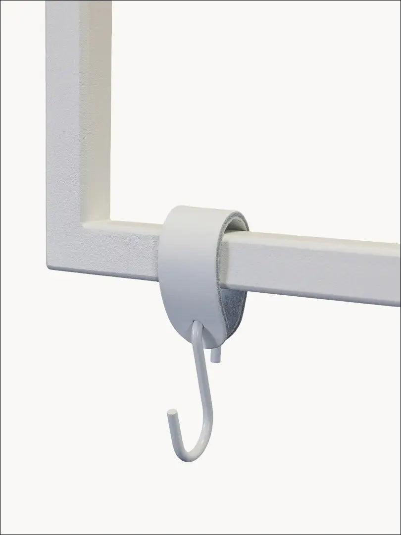 Kabliukų komplektas (3vnt) DI9914 - €49 Save 55% 25-50, __label:Pristatymas 1-2 d.d., color-balta, drabuziu-kabykla,