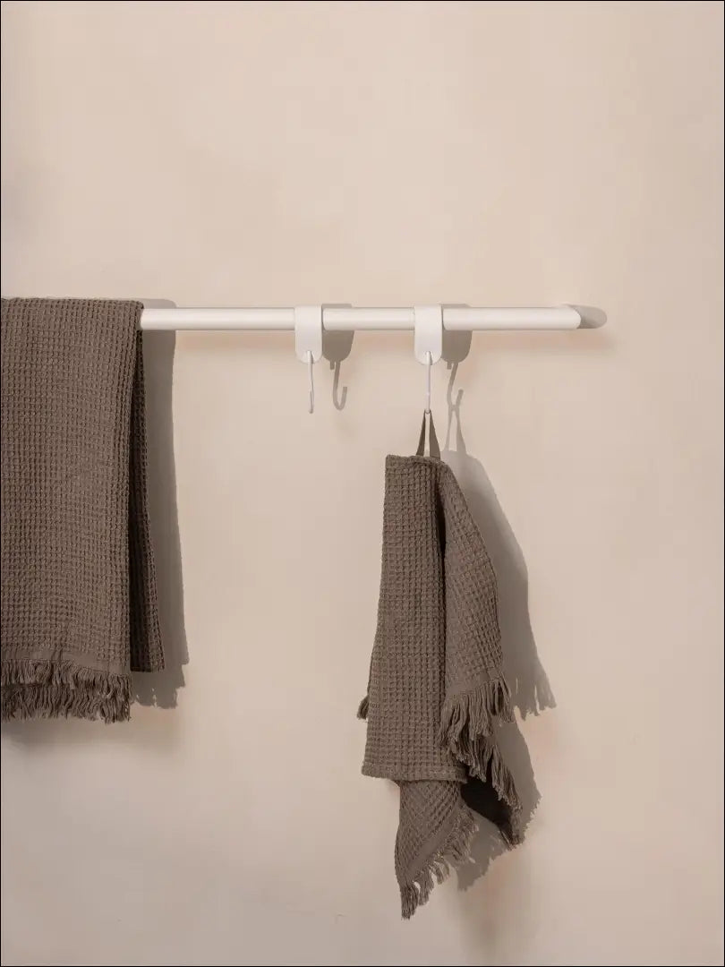 Kabliukų komplektas (3vnt) DI9914 - €49 Save 55% 25-50, __label:Pristatymas 1-2 d.d., color-balta, drabuziu-kabykla,