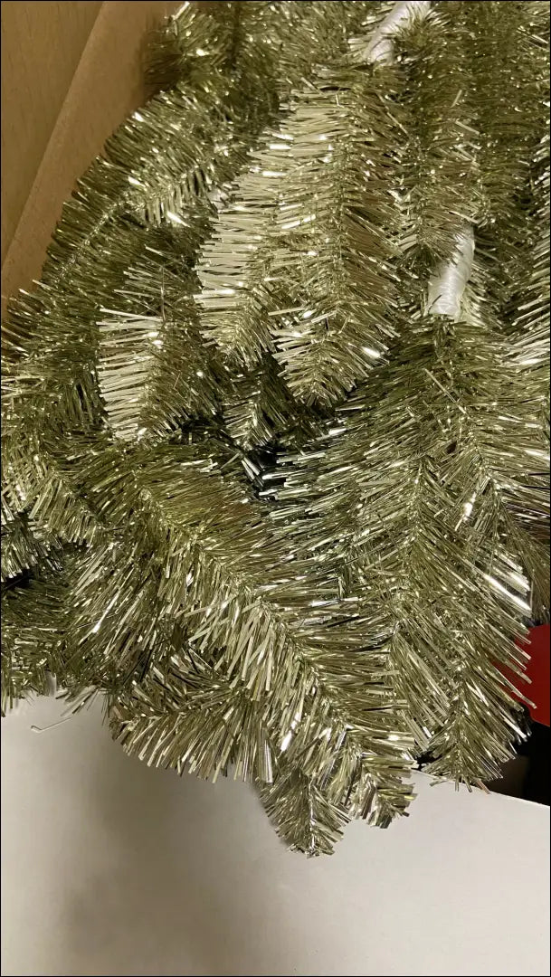 Kalėdinė eglutė (185cm) DI5092 - €225 Save 50% __label:Pristatymas 1-2 d.d., color-sidabrine, color-zalia, kaledos,