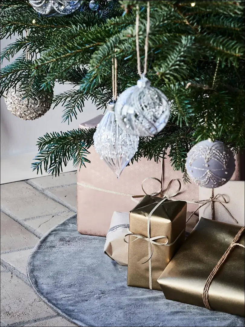 Kalėdinių burbulų komplektas (2vnt) DI4771 - €5 Save 75% __label:Pristatymas 1-2 d.d., color-auksine, color-pilka,